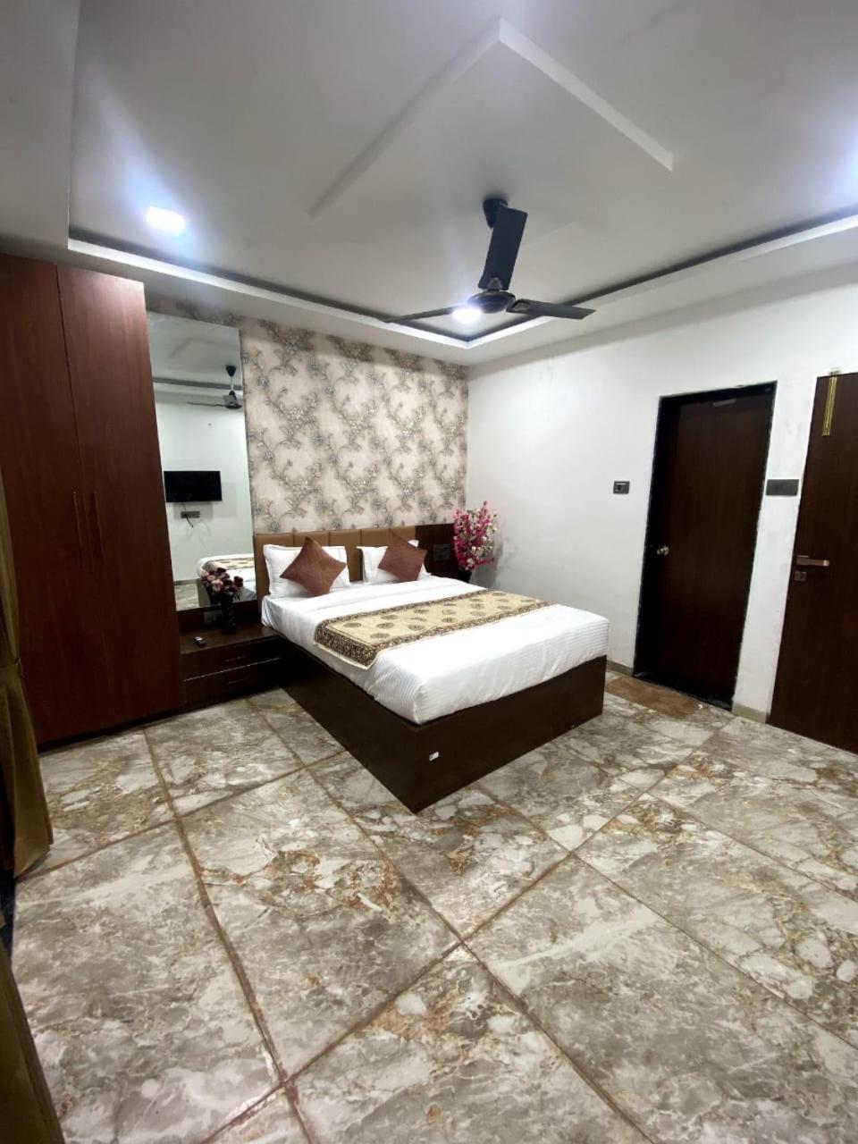 Sahyagiri Heights Bed and Breakfast Mahābaleshwar Exteriör bild