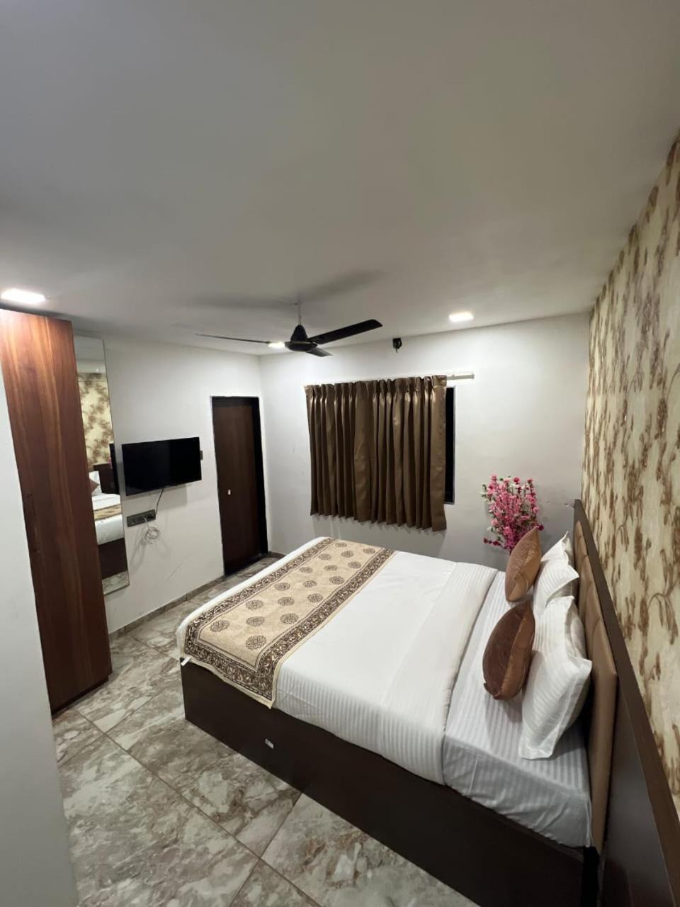 Sahyagiri Heights Bed and Breakfast Mahābaleshwar Exteriör bild